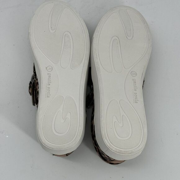 Gentle Souls By Kenneth Cole Hale Ribbon Suede Slip-On Sneakers - Picture 6 of 6